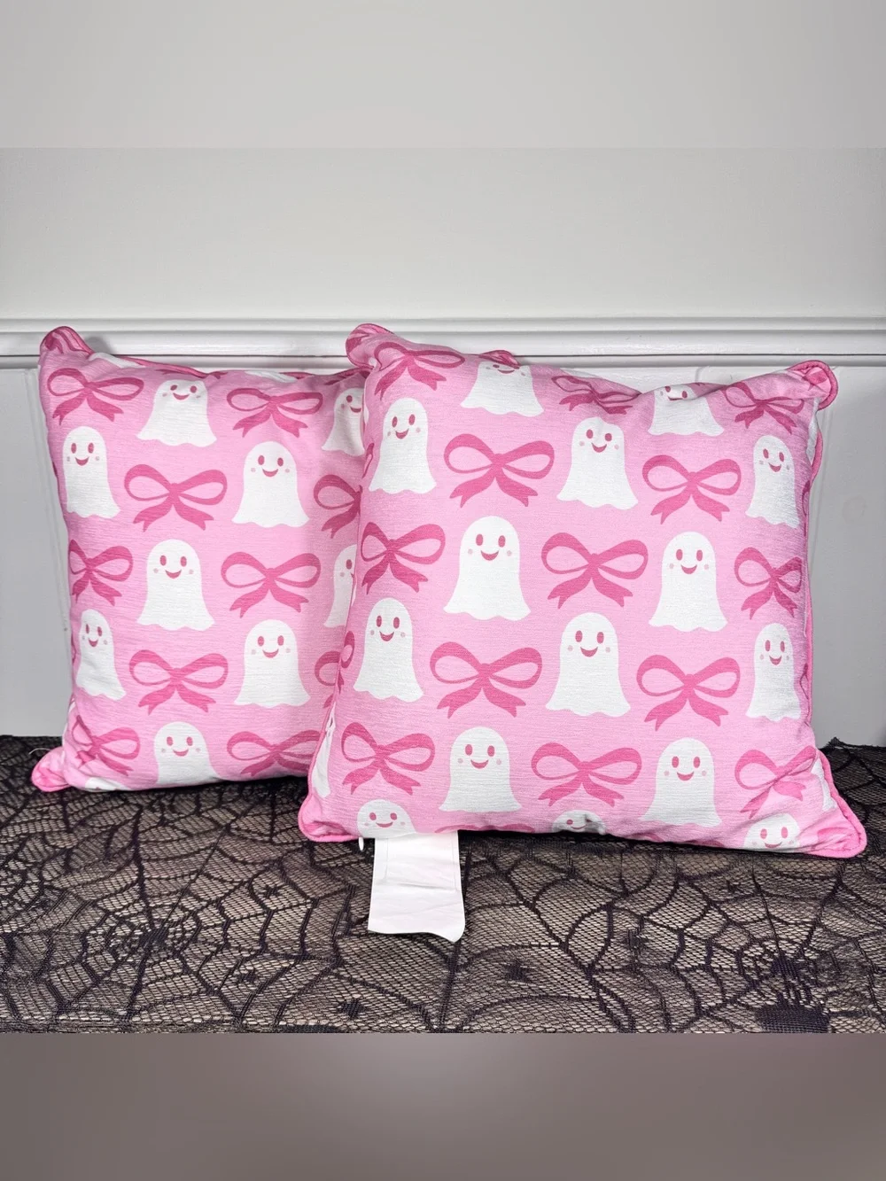 NEW Envogue Girlie Ghost Halloween Pillows Set of 2